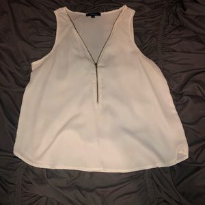 White zip up sleeveless shirt